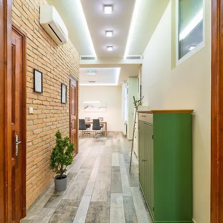 Vibrant And Spacious Downtown Flat Apartamento